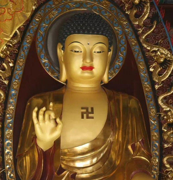 老话说：一人不进庙、二人不看井、三人不抱树，这里面有啥讲究