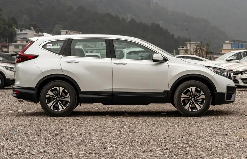 17万级家用车谁最值得？WEY VV6全维守护，C位出道