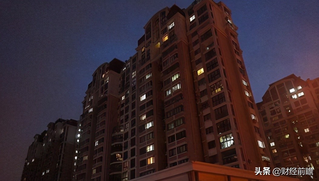 再止不住房价的上涨，也有可能出“大问题”？央媒：别想暗渡陈仓